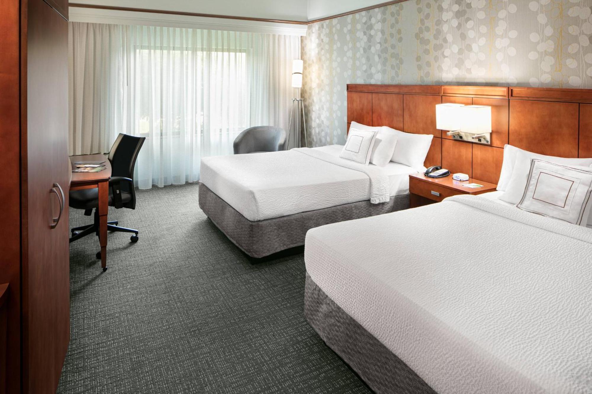 คอร์ตยาร์ด เบธเลเฮม ลีไฮ แวลเลย์/I-78 Hotel ภายนอก รูปภาพ