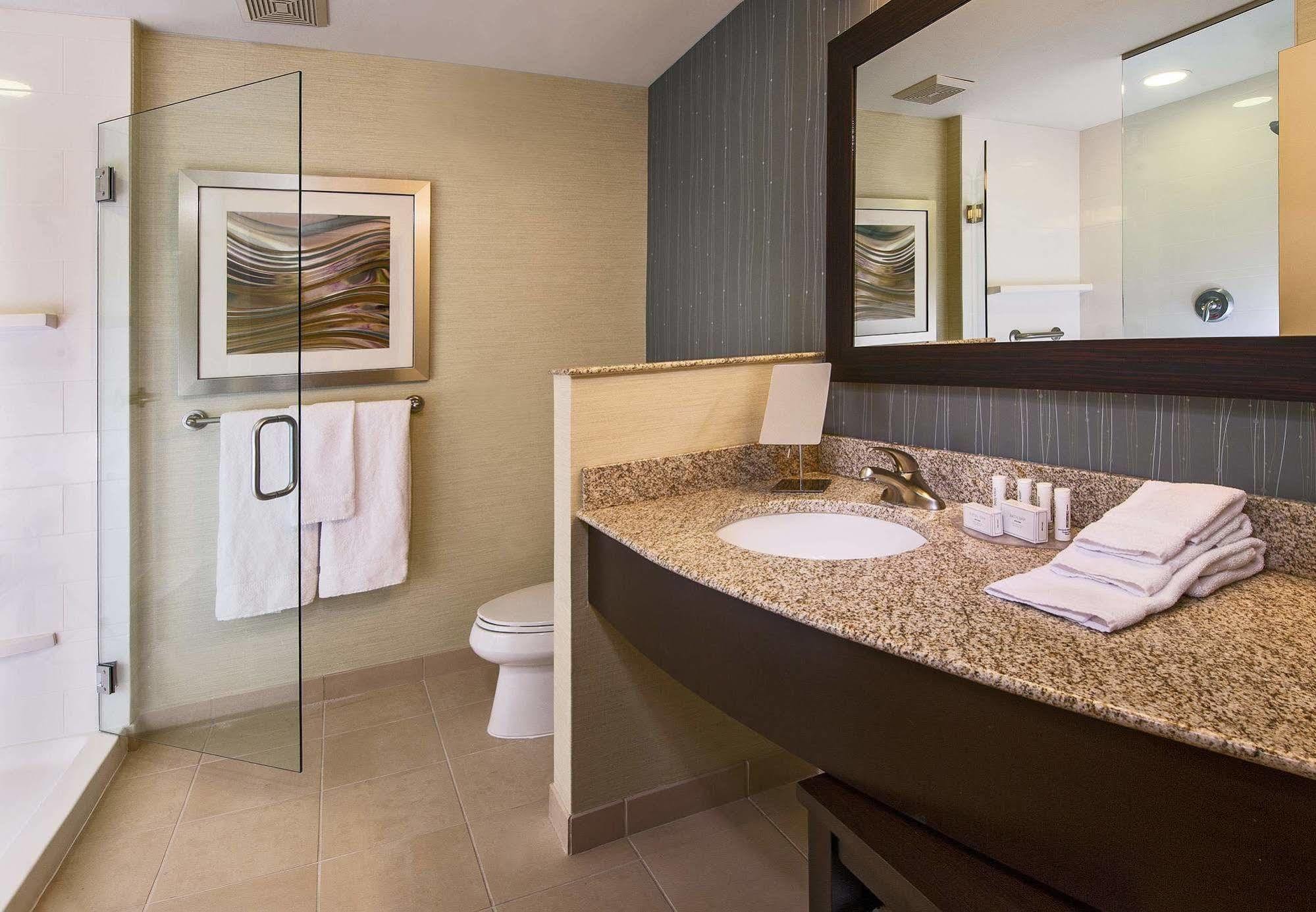 คอร์ตยาร์ด เบธเลเฮม ลีไฮ แวลเลย์/I-78 Hotel ภายนอก รูปภาพ