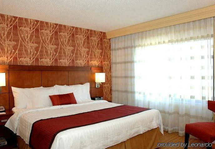 คอร์ตยาร์ด เบธเลเฮม ลีไฮ แวลเลย์/I-78 Hotel ภายนอก รูปภาพ